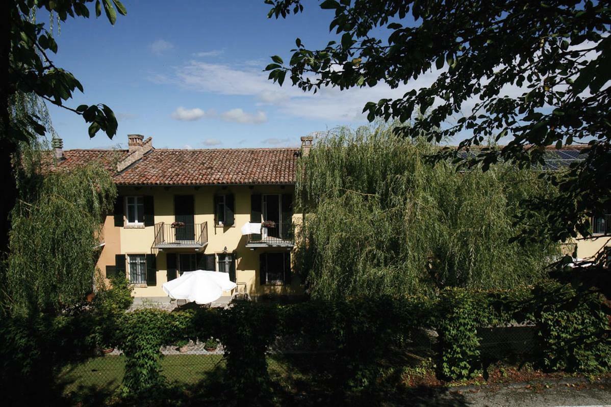 Roddi Agriturismo Cascina Barin מראה חיצוני תמונה