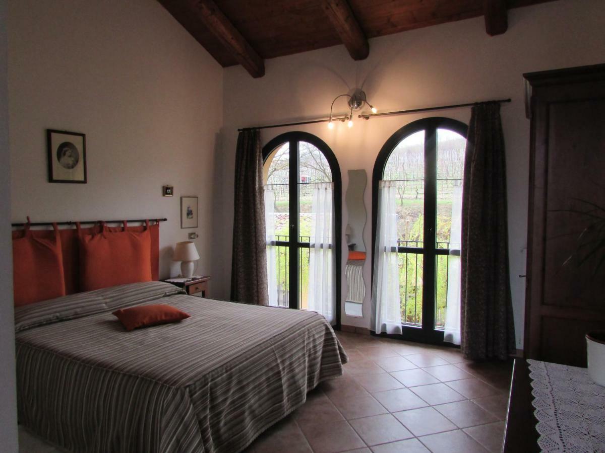 Roddi Agriturismo Cascina Barin מראה חיצוני תמונה