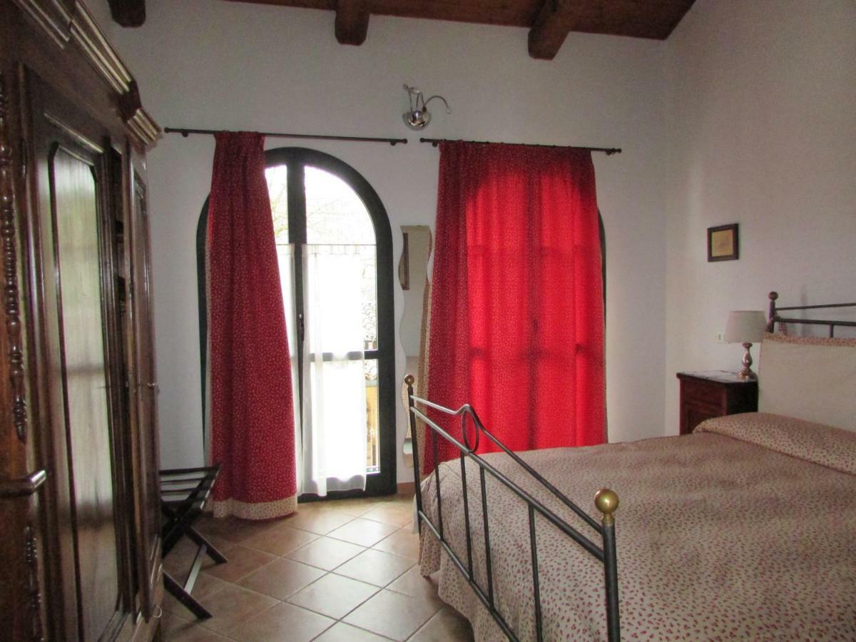 Roddi Agriturismo Cascina Barin מראה חיצוני תמונה