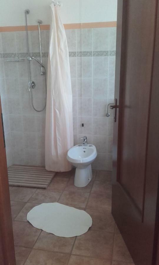 Roddi Agriturismo Cascina Barin מראה חיצוני תמונה